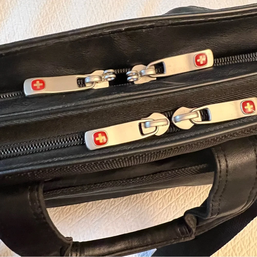 WENGER Comp-U-Folio Notebook Laptop Bag
